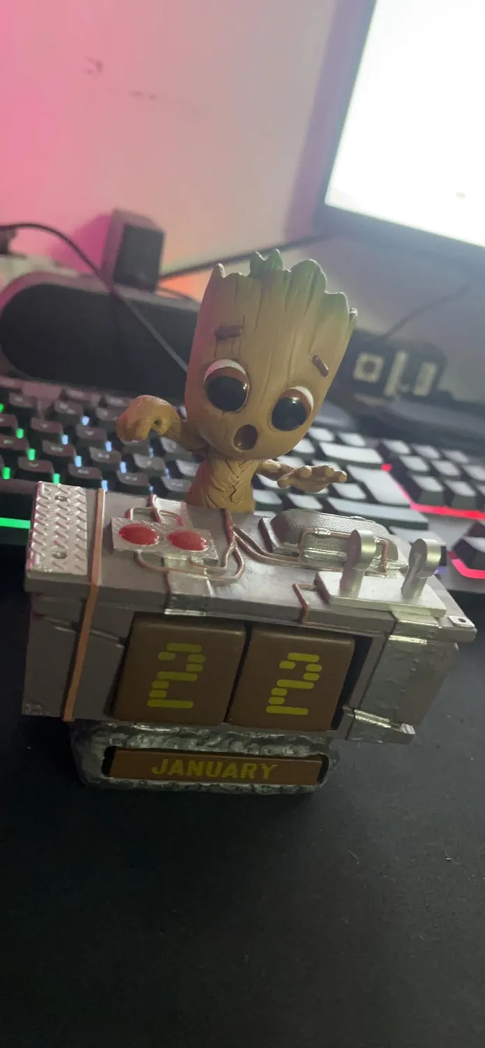 Erik Marvel Groot Ewiger Kalender 3D-Figur Harz
