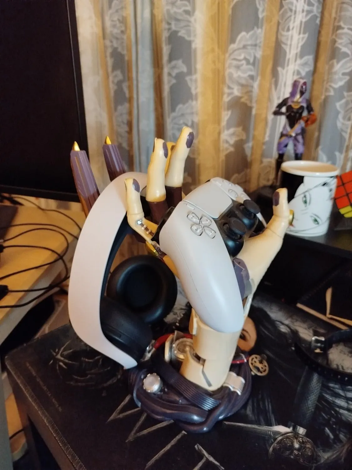 Erik Gameration One More Life Controller- und Headset-Halter