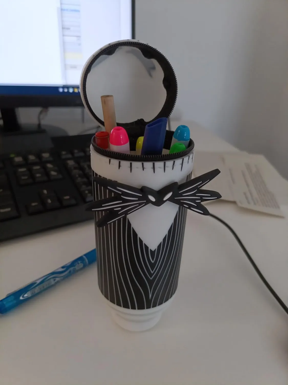 Erik Federmäppchen Merch