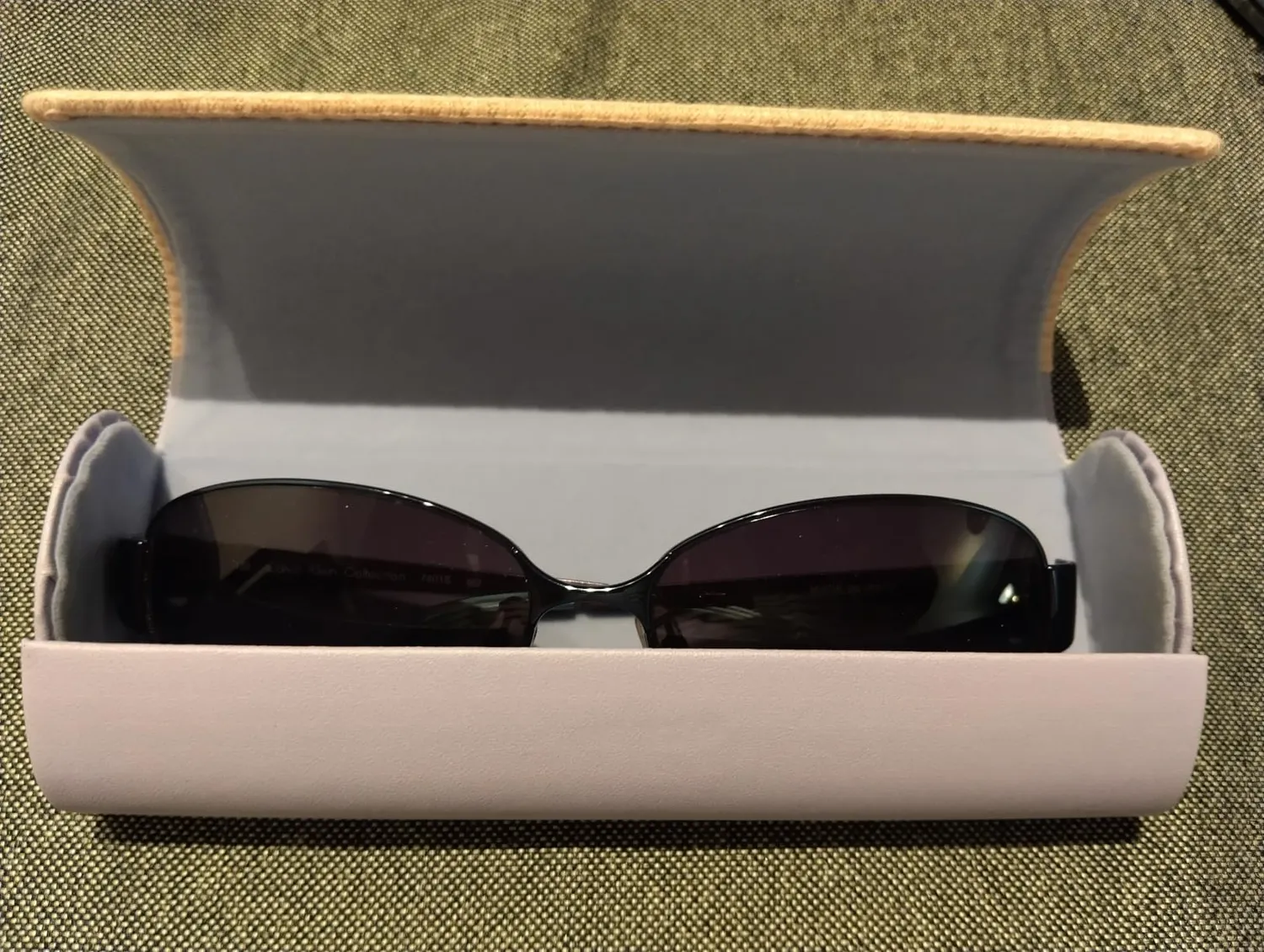 Erik Pusheen Cat Brillenetui Hartschale mit Mikrofasertuch