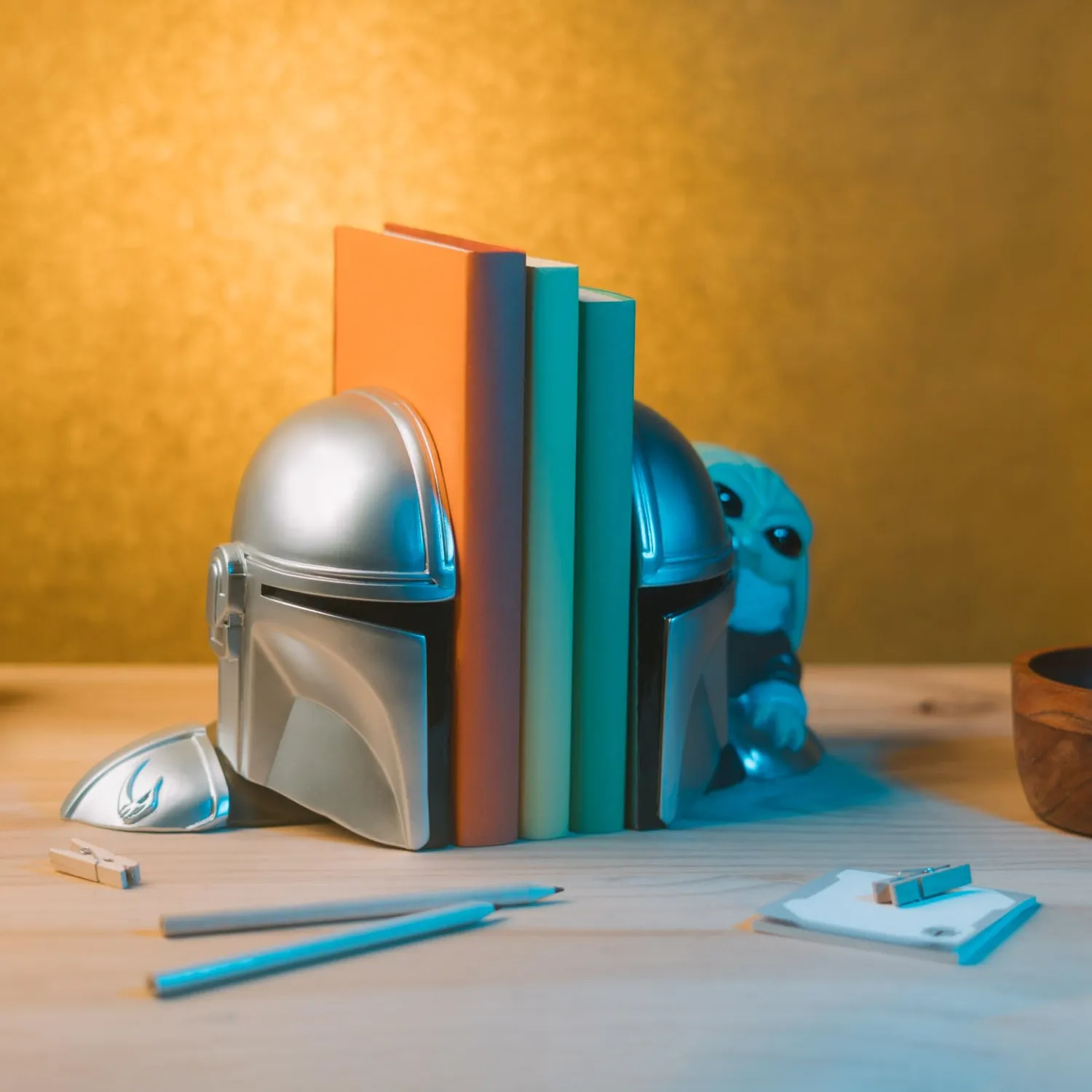 Erik Star Wars Mandalorian Grogu Buchstütze Kunstharz