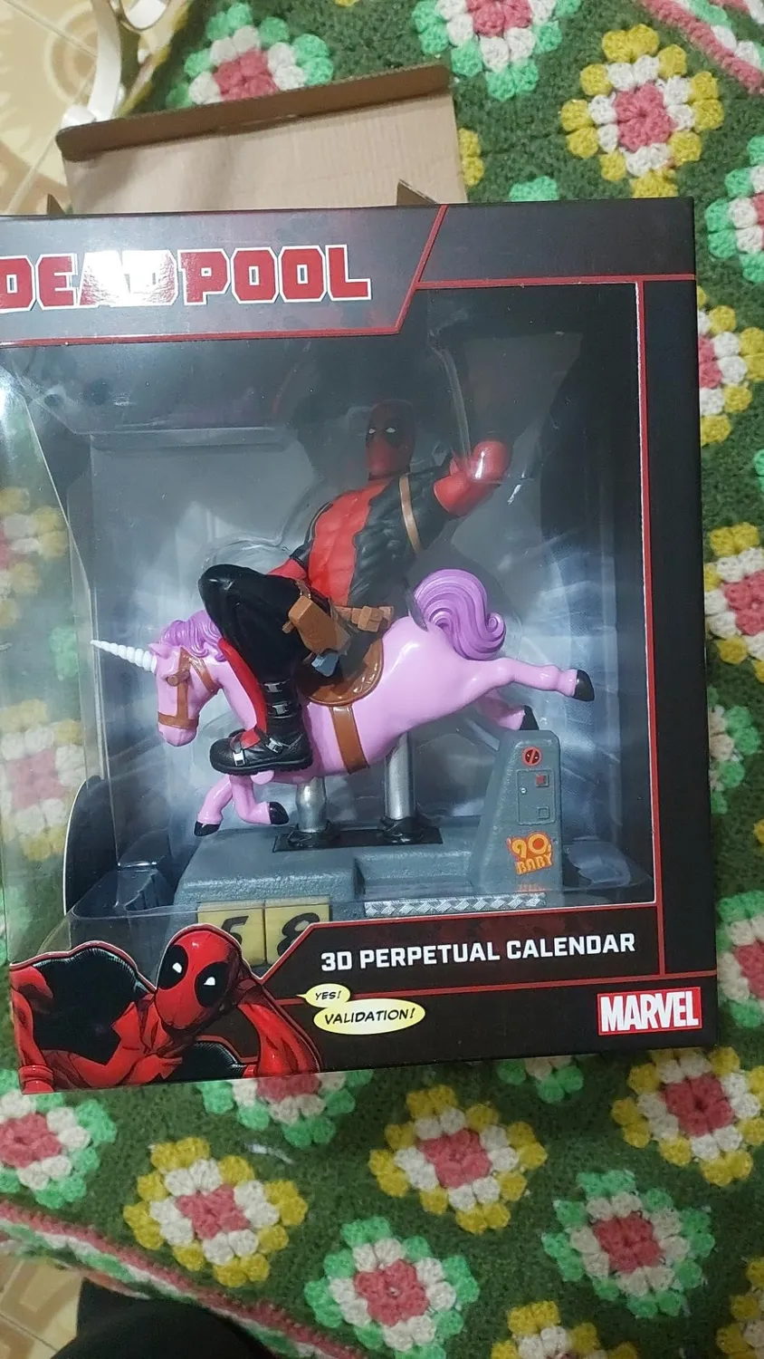 Erik Marvel Deadpool ewiger Kalender 3D Figur