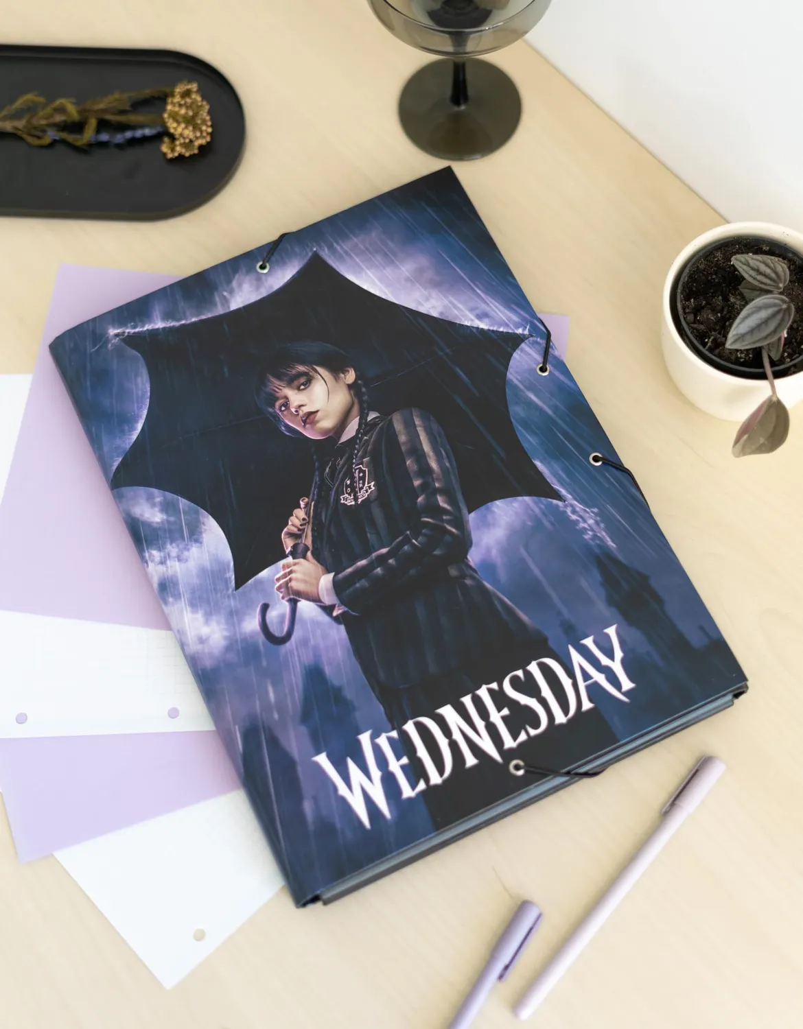Erik Wednesday Addams Sammelmappe A4 3 Klappen robust